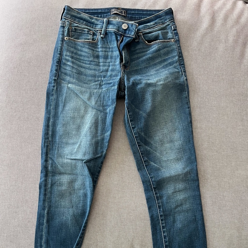 Abercrombie Midrise Super Skinny sz2